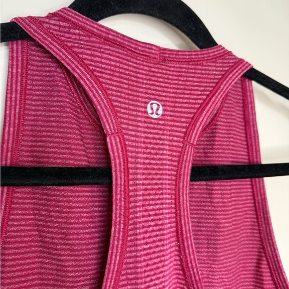 Lululemon Run Swiftly Tech Tank Top Size 4 Tonka Stripe Bumble Berry Purple GUC - Picture 5 of 6